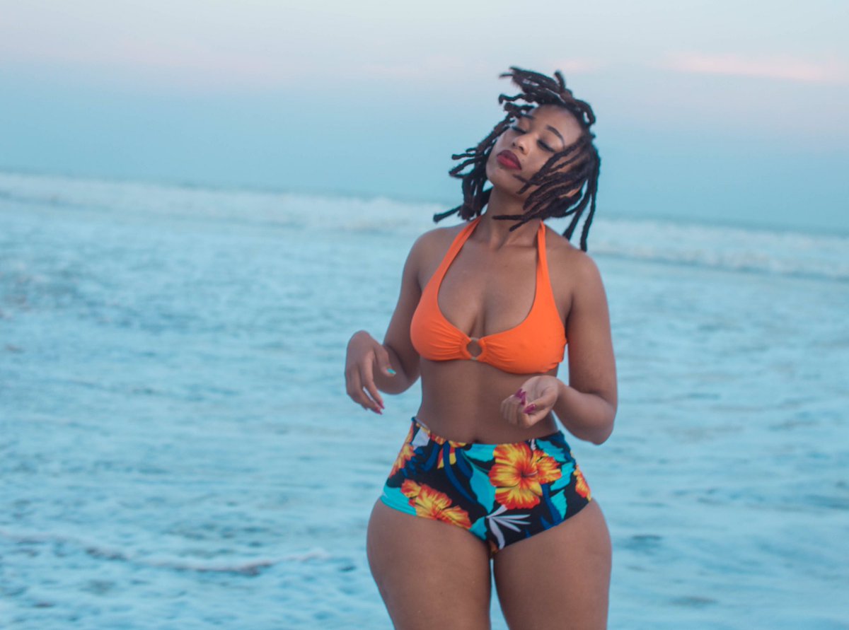 Check Out These Unretouched Photos Of SA Model Mpho Khati