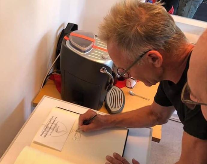 TODO SOBRE STING (by JKasker): CONCIERTO EN BAROCKGARTEN AM