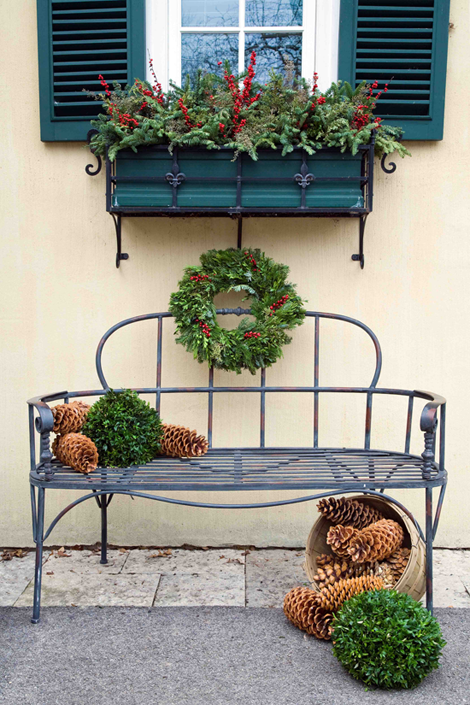 The Domestic Curator Outdoor Christmas Decorating Tips