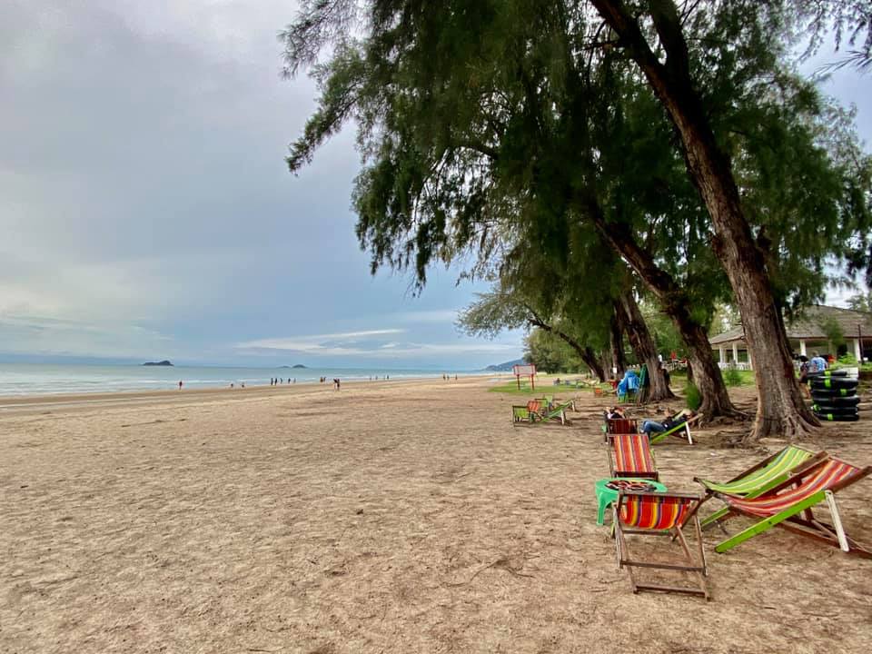 หาดสวนสนประดิพัทธ์ จ.ประจวบคีรีขันธ์สถานที่ท่องเที่ยวเที่ยวไทย ที่ไหนดี