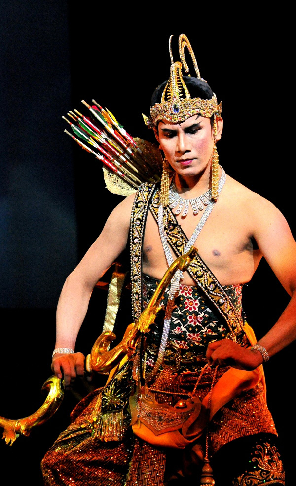 Album Kisah Wayang: Arjuna Tumbal
