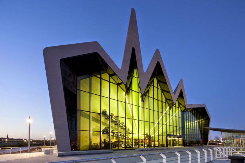 Museo Riverside Totum Revolutum: La Ondulante Obra Arquitectónica de Zaha Hadid