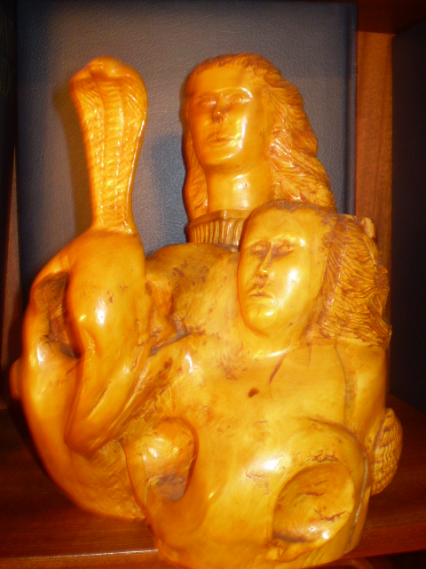 Romosga: Figura "Resto De Madera Tallado"