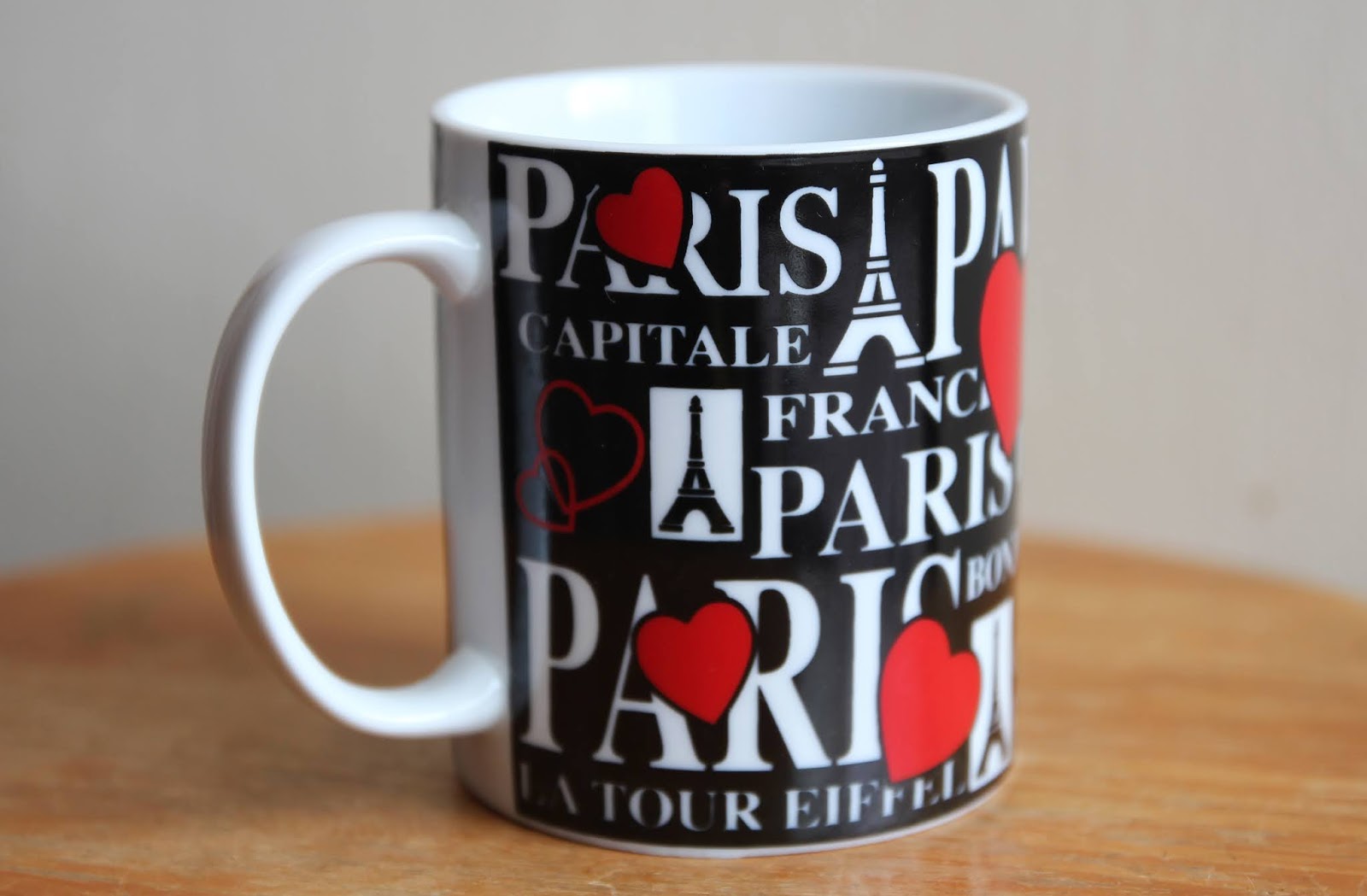 Paris souvenir mug