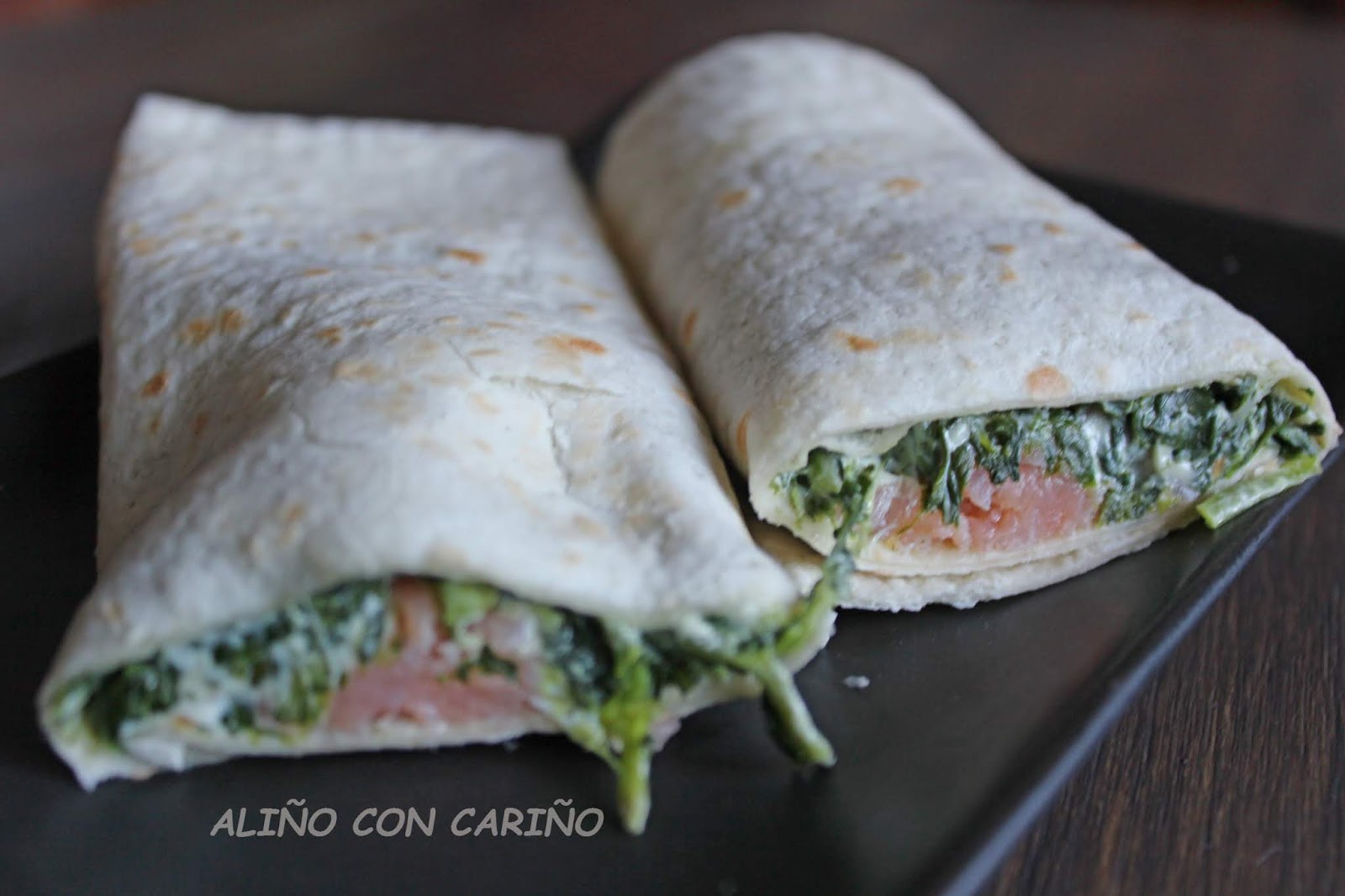 TORTILLAS DE TRIGO (WRAPS) CON ESPINACAS A LA CREMA DE QUESO Y SALMÓN