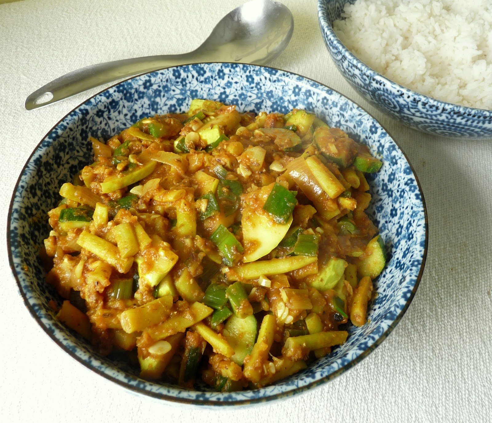 Seasonal Ontario Food: Bean &amp; Zucchini Curry