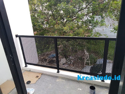17+ Model Railing Balkon Besi Hollow dan Tempa Paling Bagus
