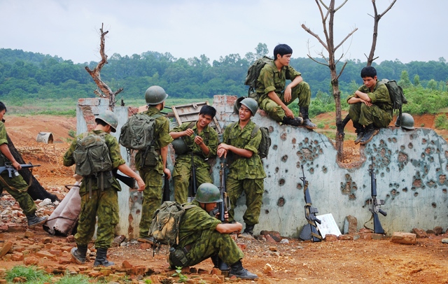 thongdong: Mùi cỏ cháy – nỗi đau chiến tranh.