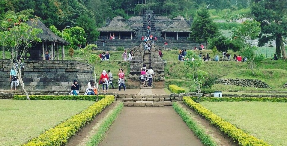 Peninggalan Kerajaan Majapahit, Candi Cetho Lokasi dan Keganjilannya