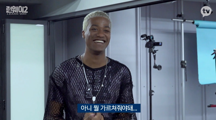 현역 모델에게 캣워크 극찬받는 러블리즈 미주 - 꾸르