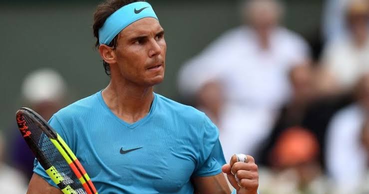 Sowah Emmanuel's Blog: Nadal stops match as distraught mother looks for