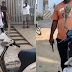  Vídeo mostra resgate de cobra que pegou carona em moto, na Índia
