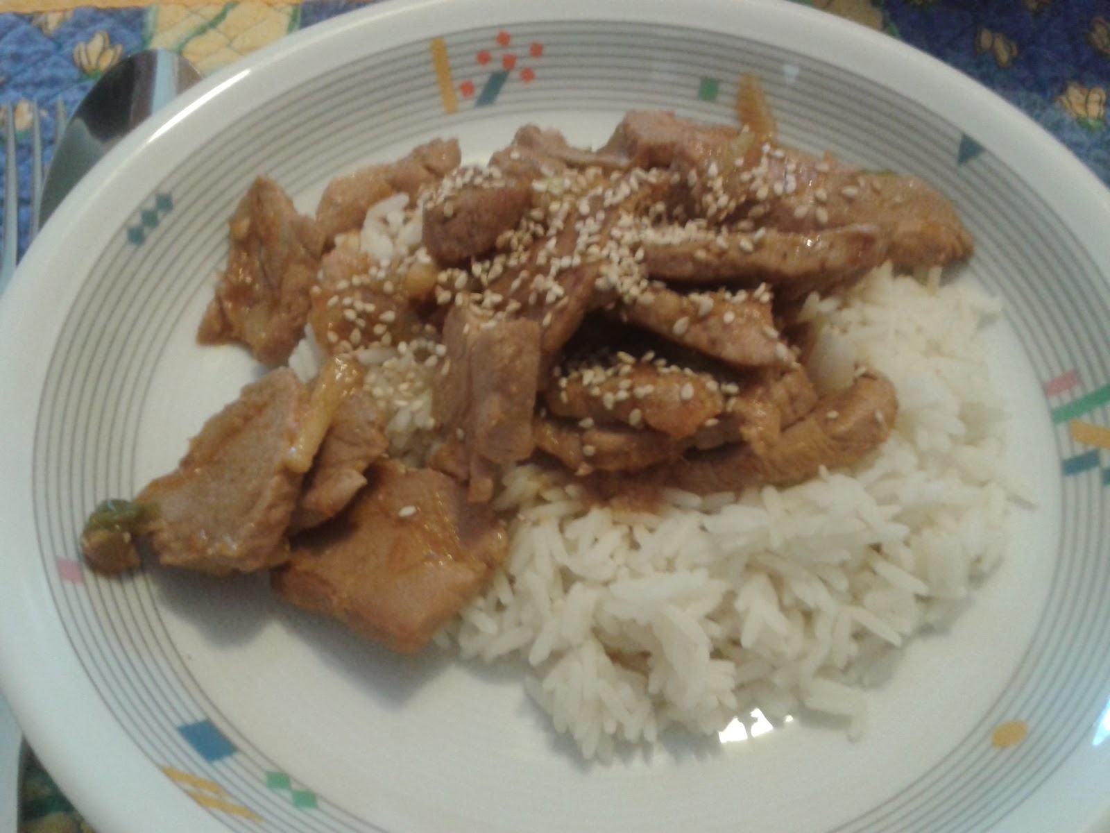 Karsten's Blog: Pikantes Schweinefleisch mit Sesam Karsten's Blog: Pikantes Schweinefleisch mit Sesam