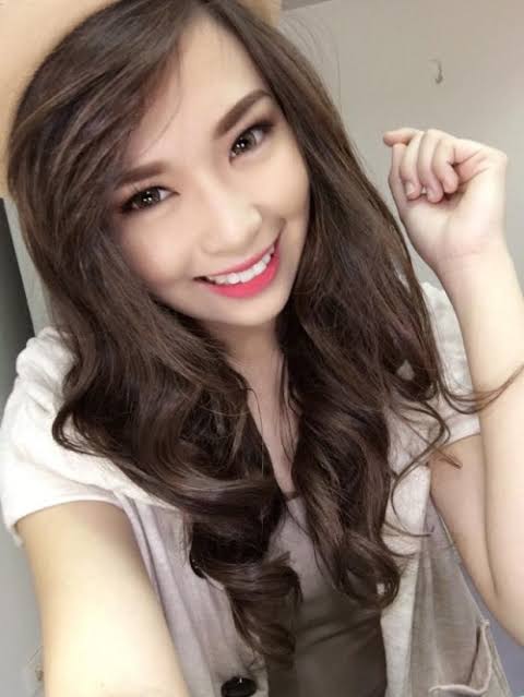 Carlyn Z Girls Facts