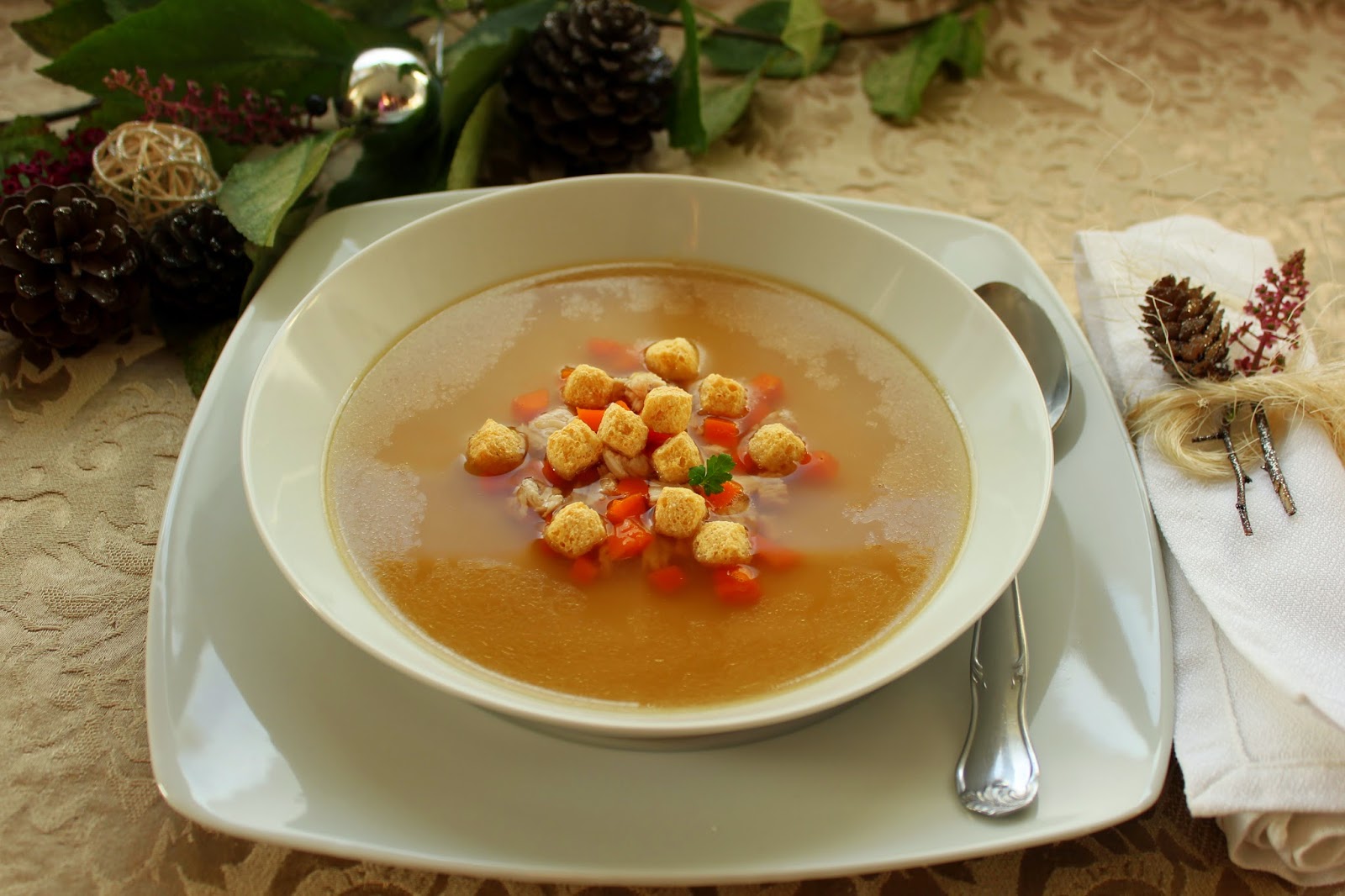 Consomé de pollo con un toque de Pedro Ximénez Cocinando con las Chachas