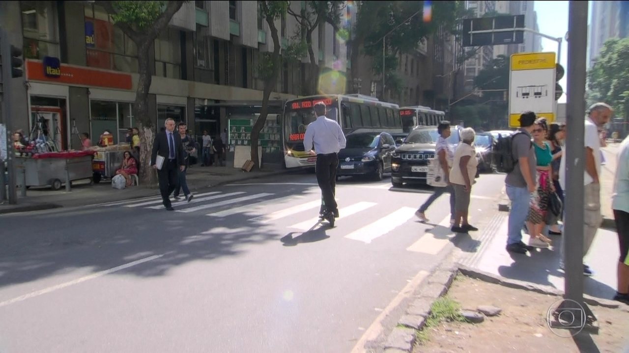 Alerj aprova lei que obriga autorização do Detran para uso de patinetes elétricos 1 reprodu%25C3%25A7%25C3%25A3o%2Bjornal%2Bnacional%2Brede%2Bglobo