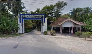 Balai Pertemuan - Gerbang masuk TPI Laut Anakan Sidomulyo Pacitan