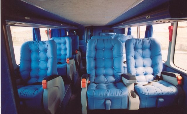 Os ônibus Double Decker das empresas 1001 e Nordeste 7 nordeste%2B2