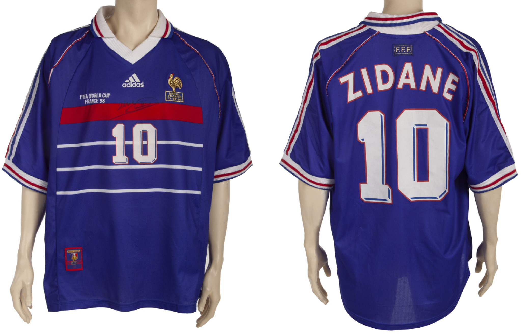 Camisa preparada para Zidane na final da Copa do Mundo é vendida por R 562 mil Show de Camisas Camisa preparada para Zidane na final da Copa do Mundo é vendida por R 562 mil Show de Camisas