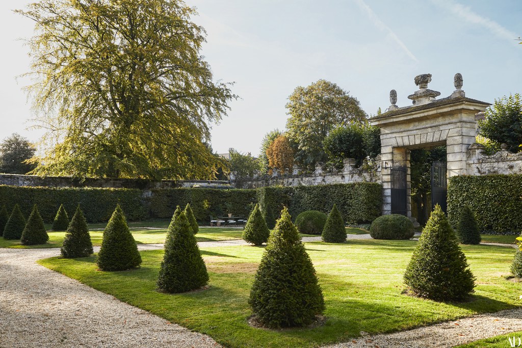 Décor: The 1608 Hôtel Particulier Turned French Escape of Chris Burch