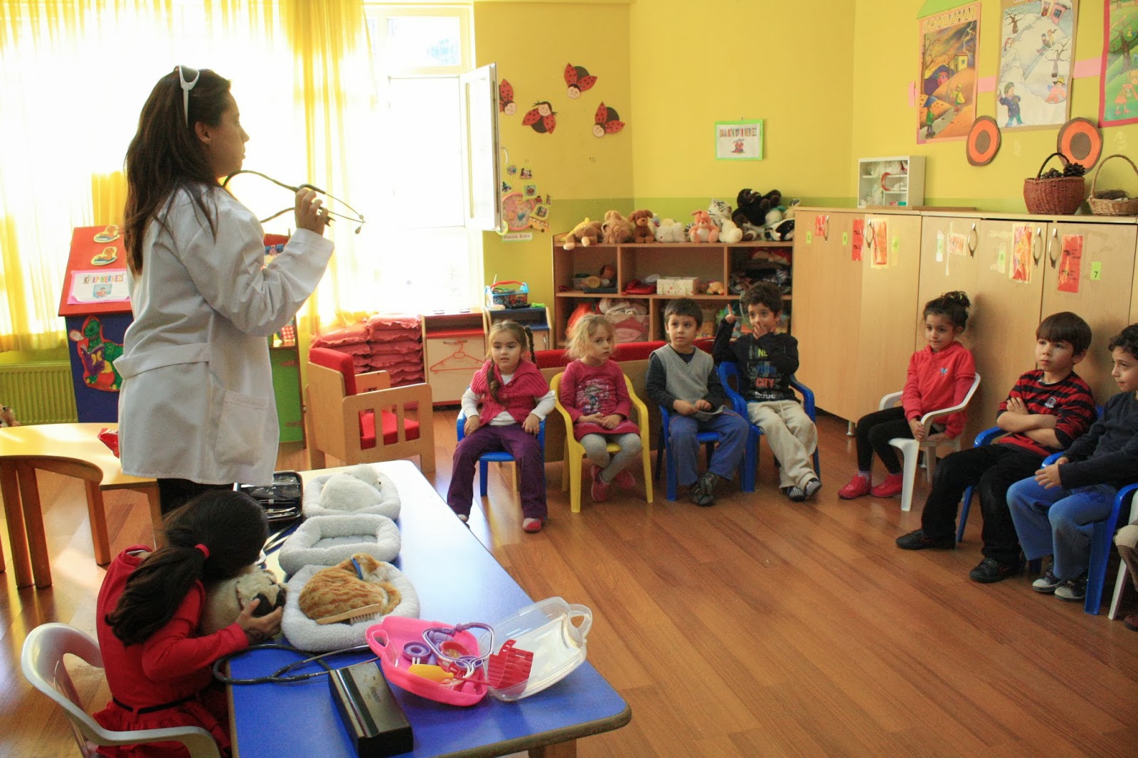 Flamingolar Sınıfı: Meslek tanıtımı veterinerlik (aile katılımı)
