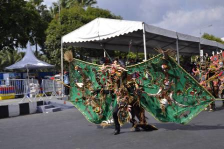 JFC Jember Fashion Carnaval Defile Melanesia