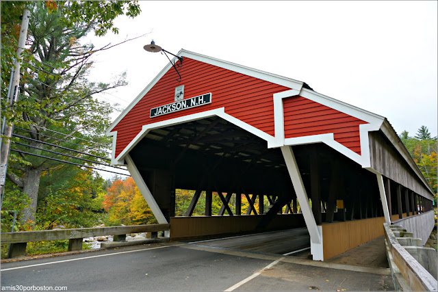 Honeymoon Bridge: Puente Cubierto de Jackson, New Hampshire