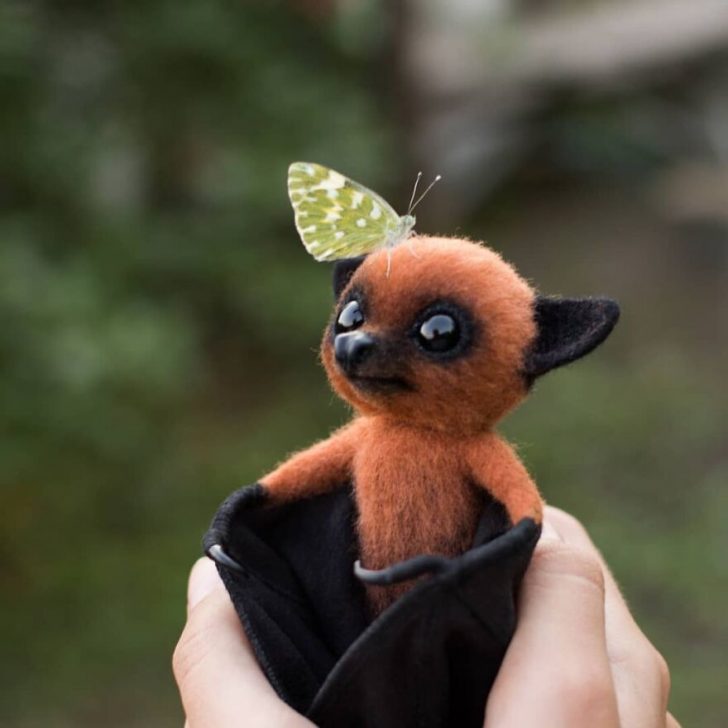 Super Realistic toys that look just like real animals!