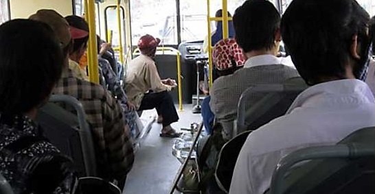 Dibalik Makna Mimpi Naik Bus Menurut Psikolog dan Ahli Tafsir Mimpi