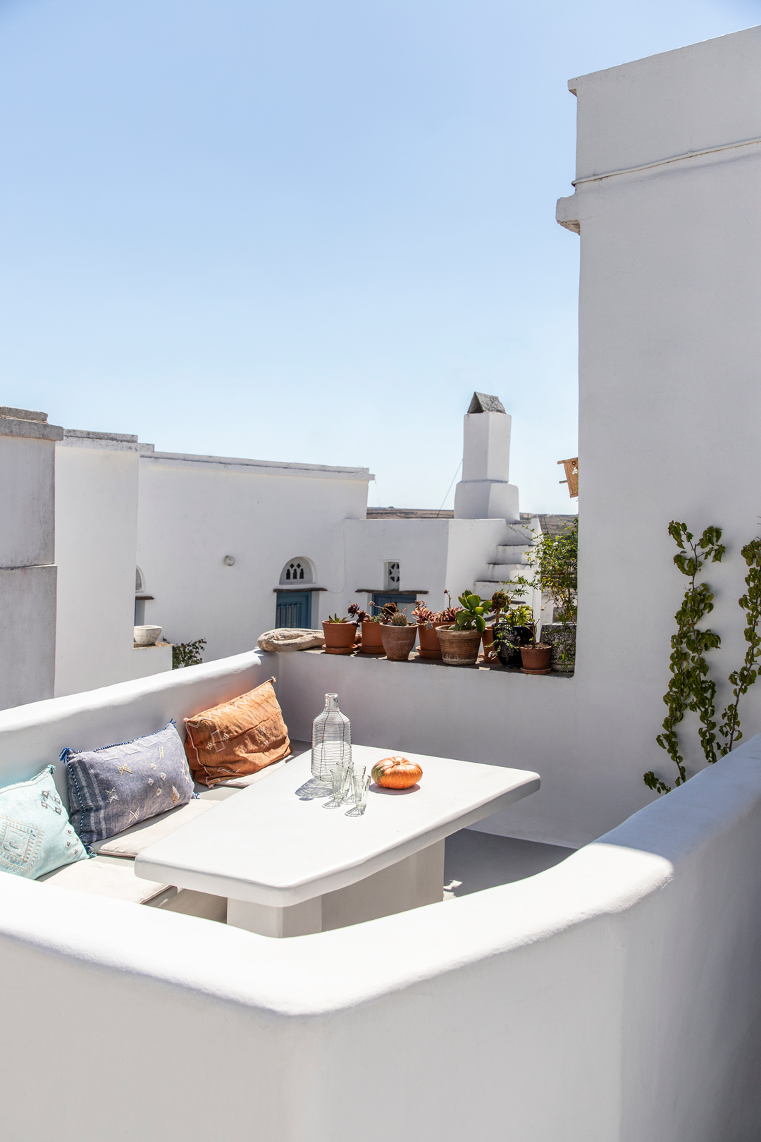 House on Tinos island in Greece by bobotis architects