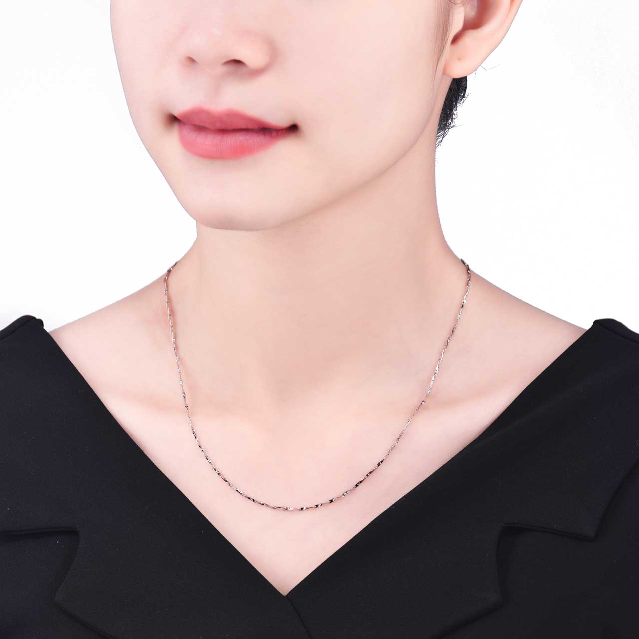 Dây chuyền Vàng trắng Ý 18K PNJ dây mắc tre 0000W000235