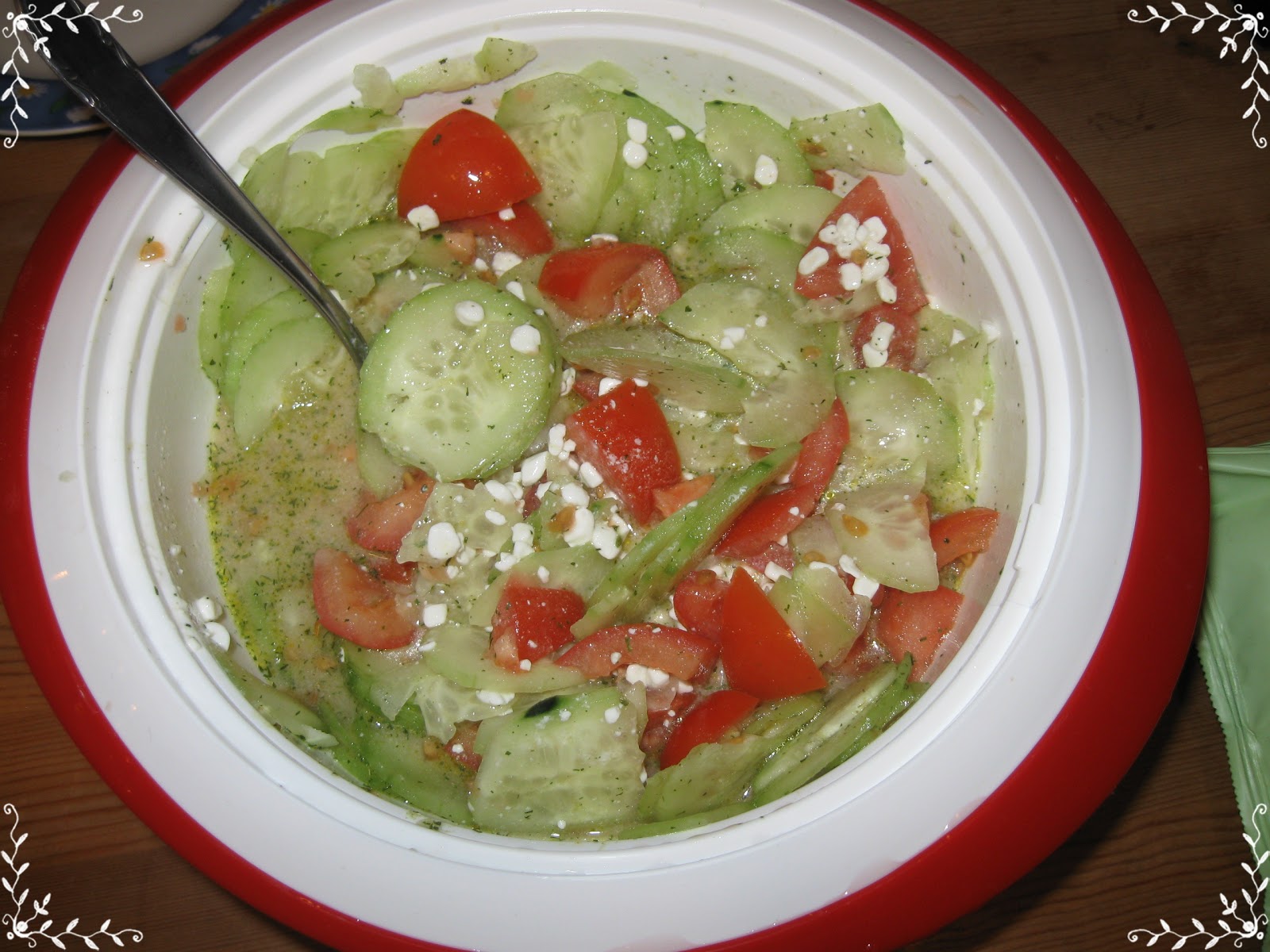 Familie Apfelbaby: Gurken-Tomaten-Salat mal anders