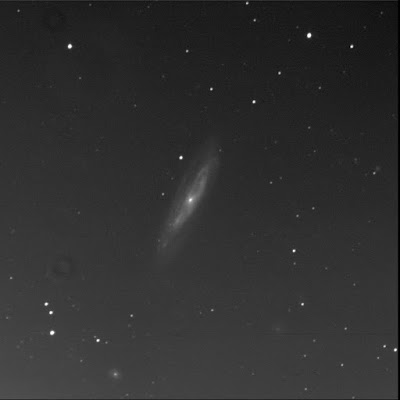 galaxy Messier 98 in luminance