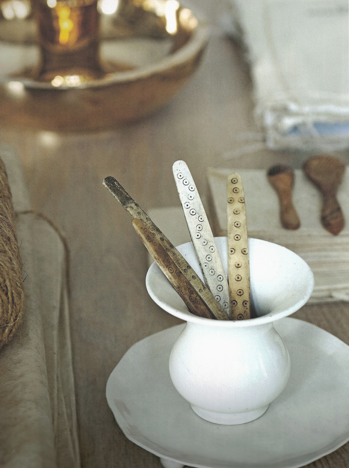 AESTHETICALLY THINKING: THE INTERIOR STYLIST