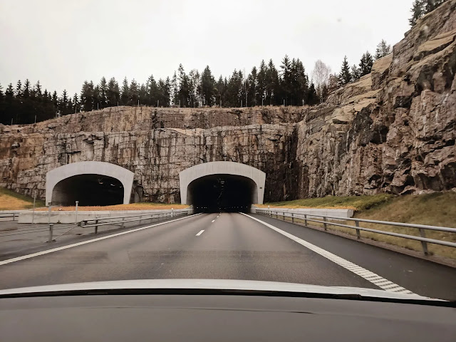 gambar terowongan jalan raya