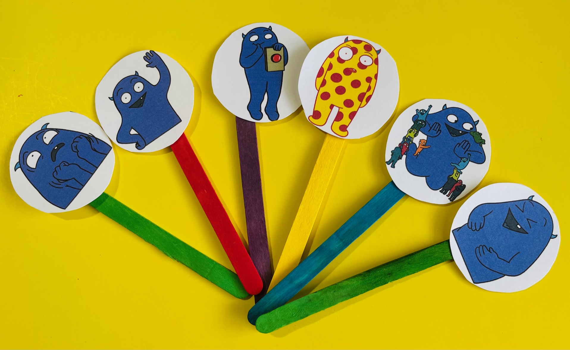 DON'T PUSH THE BUTTON BOOK CRAFT AND CRAFTS Book Units by Lynn