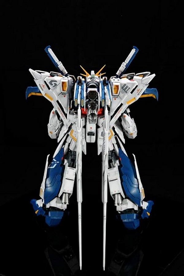 Painted Build: 1/100 RX-105 Ξ