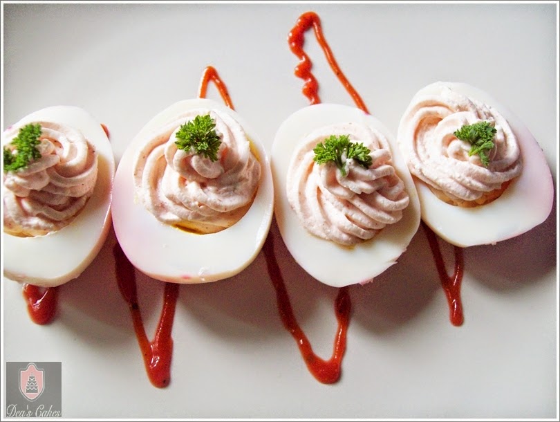 Oua umplute cu crema de branza(Oeufs Mimosa)