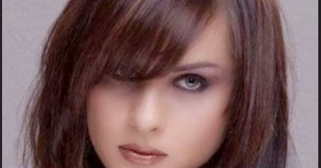 Model Rambut Panjang Untuk Wajah Bulat dan Pipi Tembem