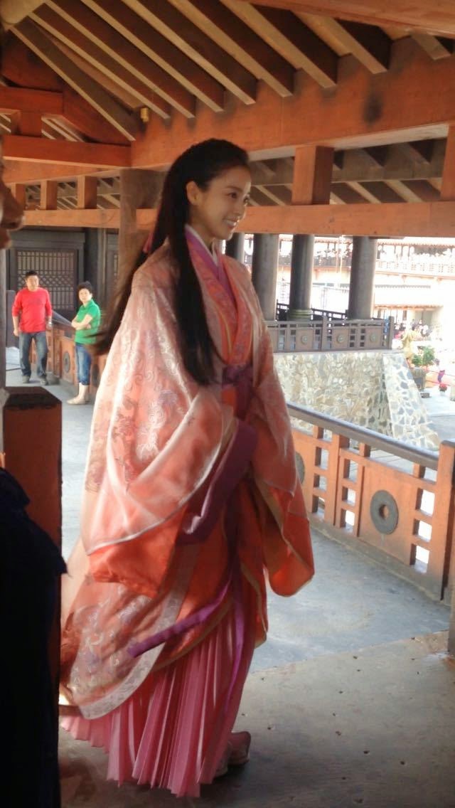 진정한 리즈갱신..김태희 어제자 직찍미인도