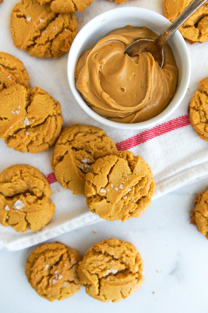 Easy Flourless Peanut Butter Cookies