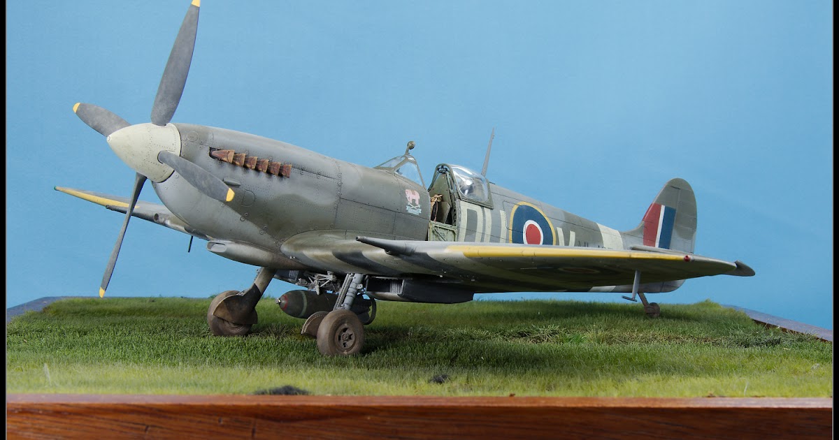 Tamiya Aircraft No.19 Royal Air Force Supermarine Spitfire Mk.IXc Model 1:32
