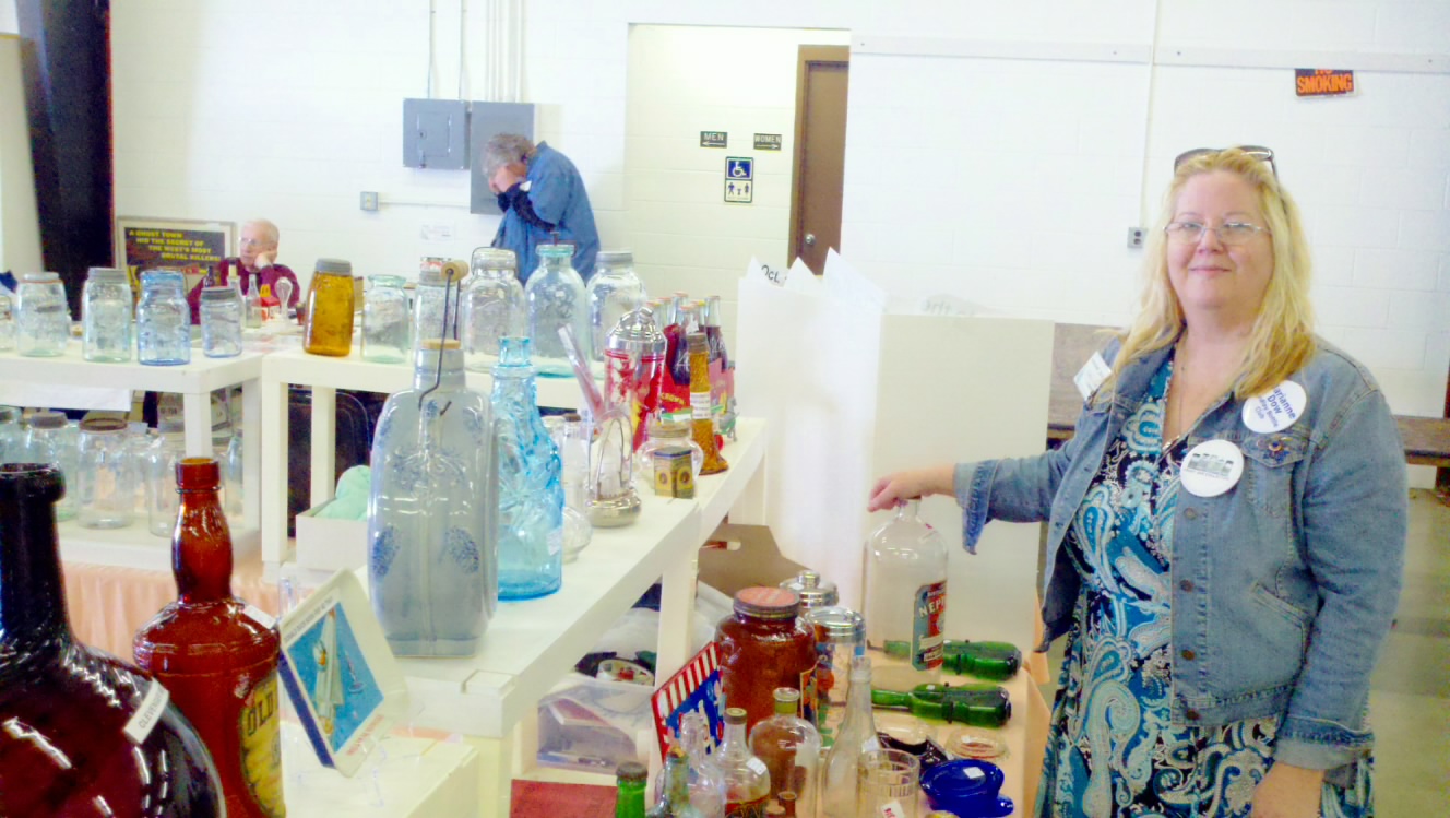 Findlay Bottle Show Findlay Bottle Club Ohio Antique Bottles