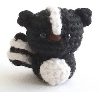 PATRON GRATIS MOFETA AMIGURUMI 42373