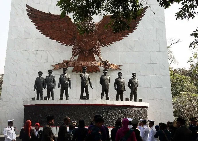 Bukan Hanya Soeharto, Patung 7 Pahlawan Revolusi Juga Dikabarkan Ikut 'Hilang' di Markas Kostrad