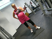 CIMG2234 - Styrketräning för bröst, triceps och lite till