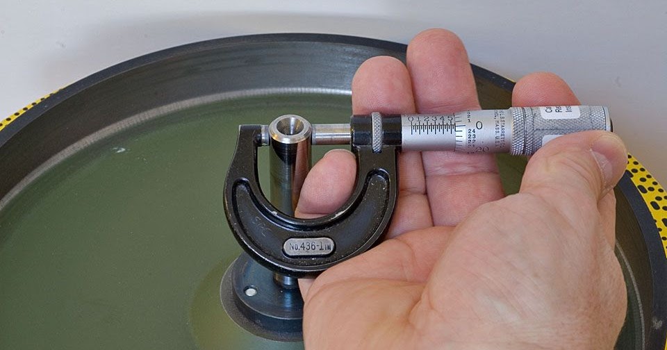Cara Menggunakan Mikrometer Sekrup dan Mengenal Bagiannya