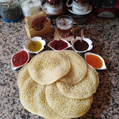 تشكيلة موائد من الفطور المغربي الاصيل 