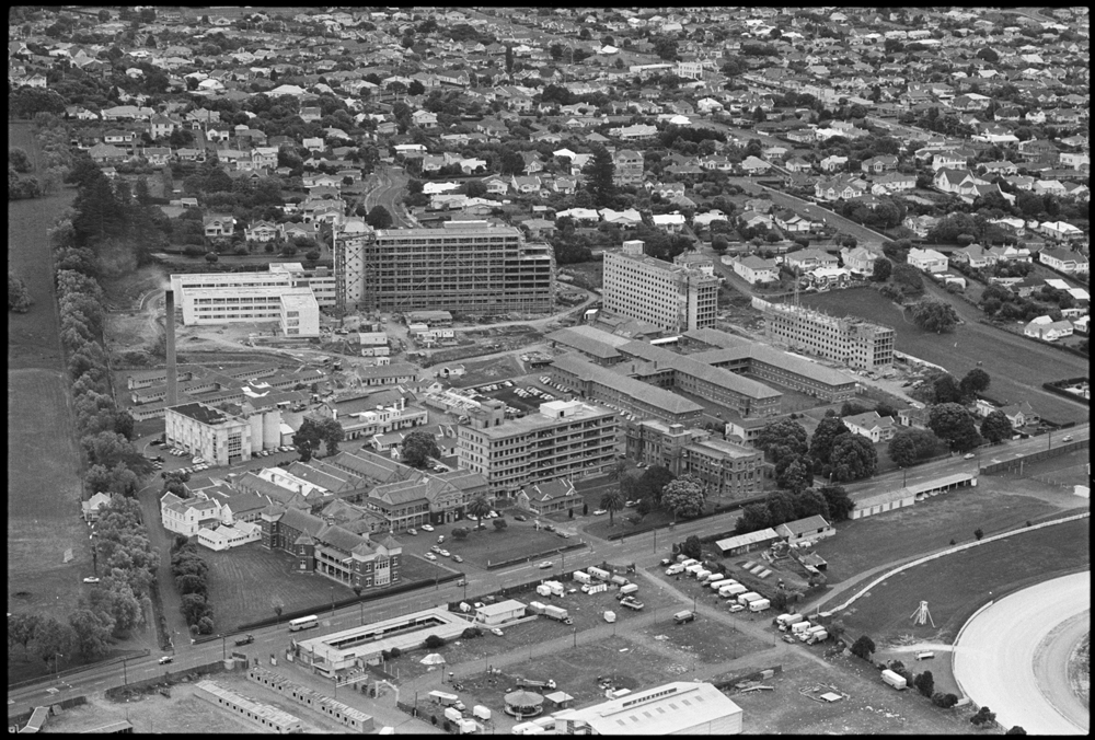 “The Time of Natures Trial” Childbirth in New Zealand