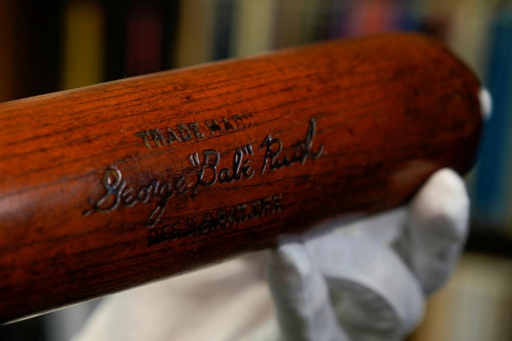 Subastan bate con el que Babe Ruth pegó su jonrón 500 Babe Ruth